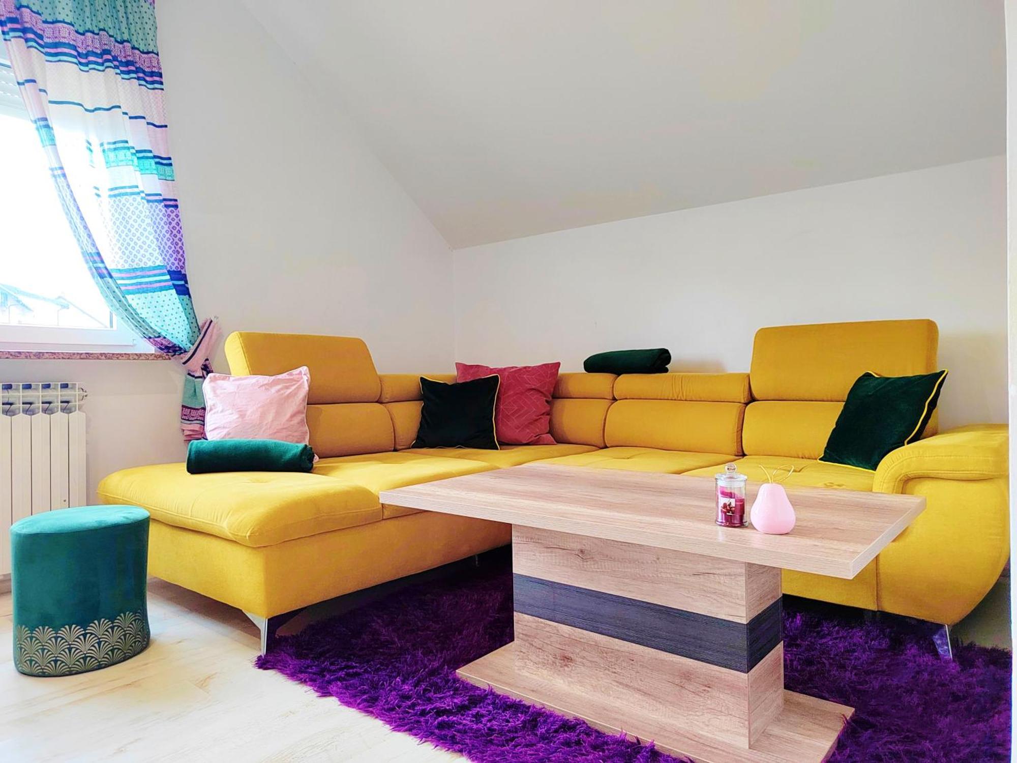 Apartma Zagreb, Jezz Zagreb