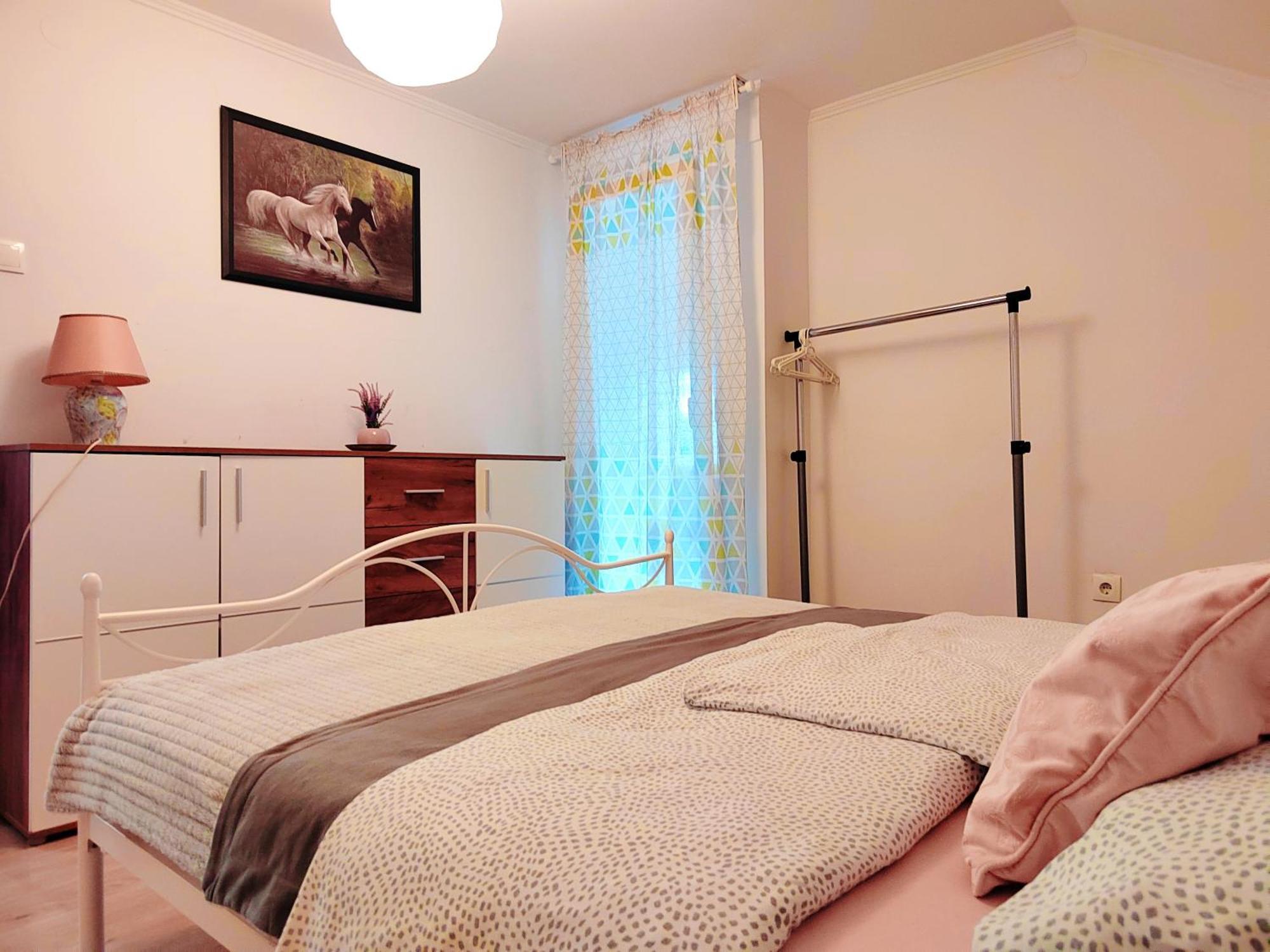 Apartma Zagreb, Jezz Zagreb